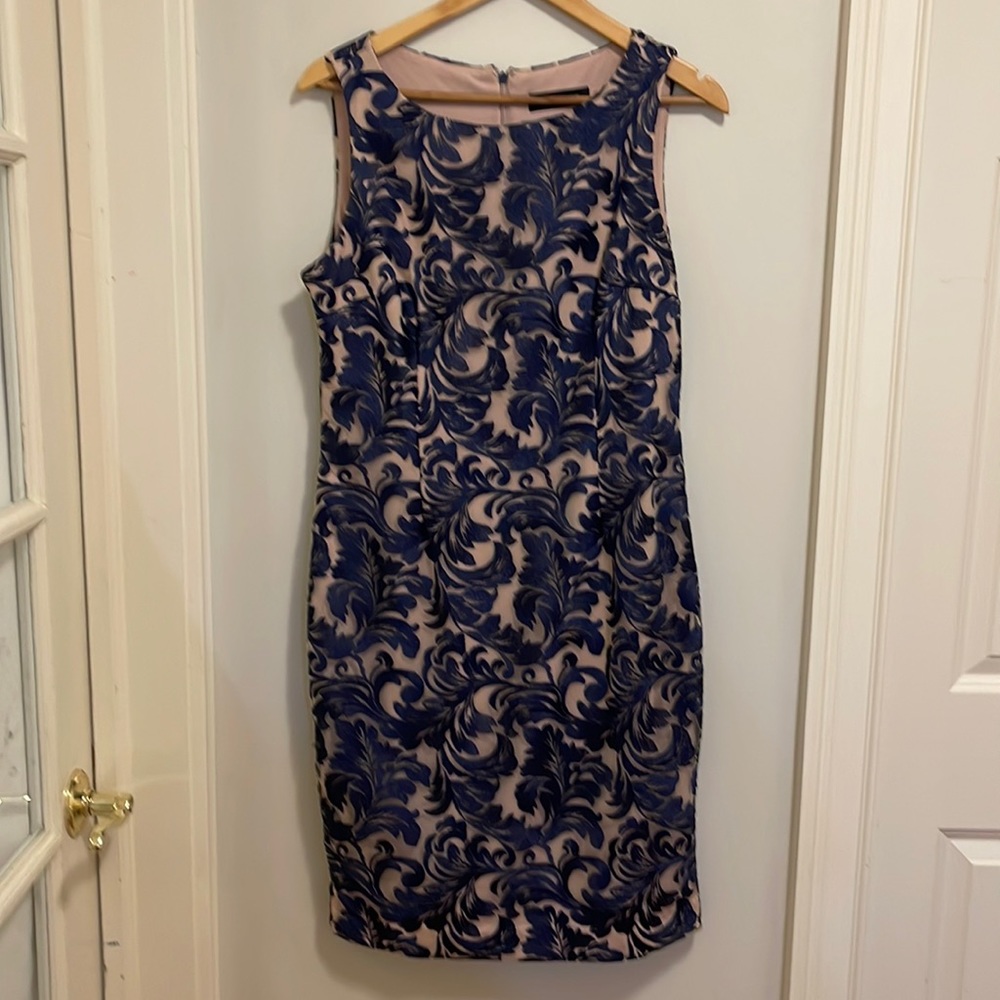 Ivanka Trump tan lining with dark blue floral. Size 10. In perfect  condition.